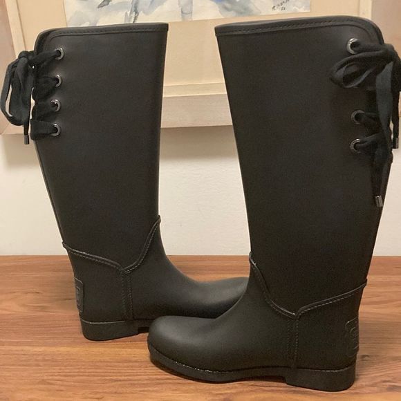 Coach Shoes - Coach NWOT Tristee Signature Matte Black Rain Boots. Size 8B.